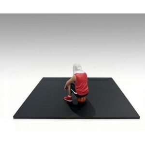 "Figure24 Series 1" Figure 707 for 1/24 Scale Models by American Diorama