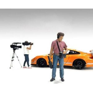 "On-Air" Figure 4 for 1/18 Scale Models by American Diorama