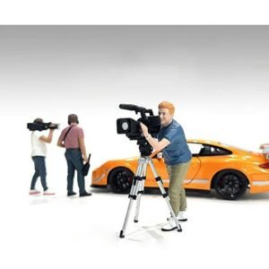 "On-Air" Figure 5 with Standing Camera for 1/24 Scale Models by American Diorama