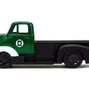 1952 Chevrolet COE Pickup Truck Green Metallic and Black and Green Lantern Diecast Figure "DC Comics" "Hollywood Rides" Series 1/32 Diecast Model Car by Jada