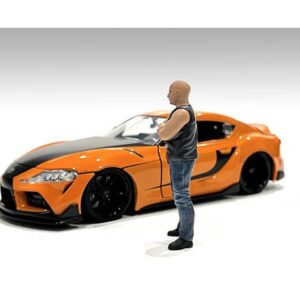 "Car Meet 3" Figurine 1 for 1/24 Scale Models by American Diorama