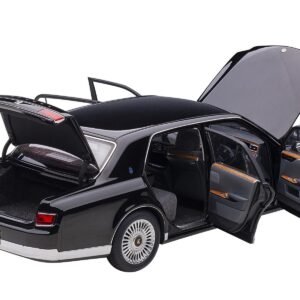 Toyota Century RHD (Right Hand Drive) Black 1/18 Model Car by Autoart