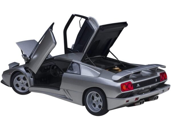79143-2__63107_28ff57ef-fa93-4c19-8daa-4bae4e18d4ec Lamborghini Diablo SE30 Jota Titanio Silver Metallic 1/18 Model Car by Autoart