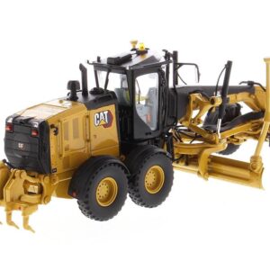 CAT Caterpillar 150 Motor Grader with Operator "High Line Series" 1/50 Diecast Model by Diecast Masters
