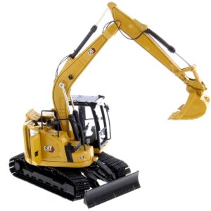 CAT Caterpillar 315 Track Type Hydraulic Excavator Yellow with Operator "High Line" Series 1/50 Diecast Model by Diecast Masters