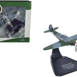 Yakovlev Yak-3 Fighter Plane Pilot Roger Sauvage Nomandie Regiment (Spring 1945) "Oxford Aviation" Series 1/72 Diecast Model Airplane by Oxford Diecast