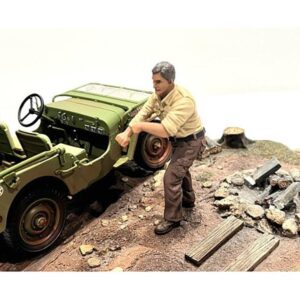 "4X4 Mechanic" Figure 3 for 1/18 Scale Models by American Diorama
