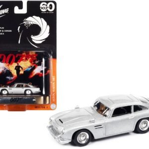 Aston Martin DB5 RHD (Right Hand Drive) Silver Metallic 007 (James Bond) "GoldenEye" (1995) Movie with Collectible Tin Display "Silver Screen Machines" Series 1/64 Diecast Model Car by Johnny Lightning