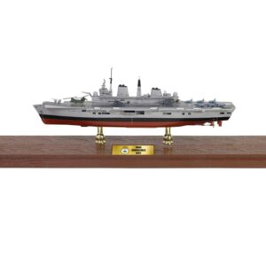 British HMS Invincible (R05) Aircraft Carrier Full-Hull Edition "Falklands War" (1982) British Royal Navy "Battleship" Series 1/700 Diecast Model by Metal Proud